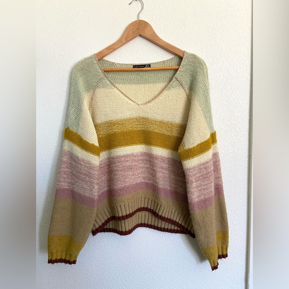 Black tape striped multicolored sweater with metallic details on edges - Picture 2 of 10